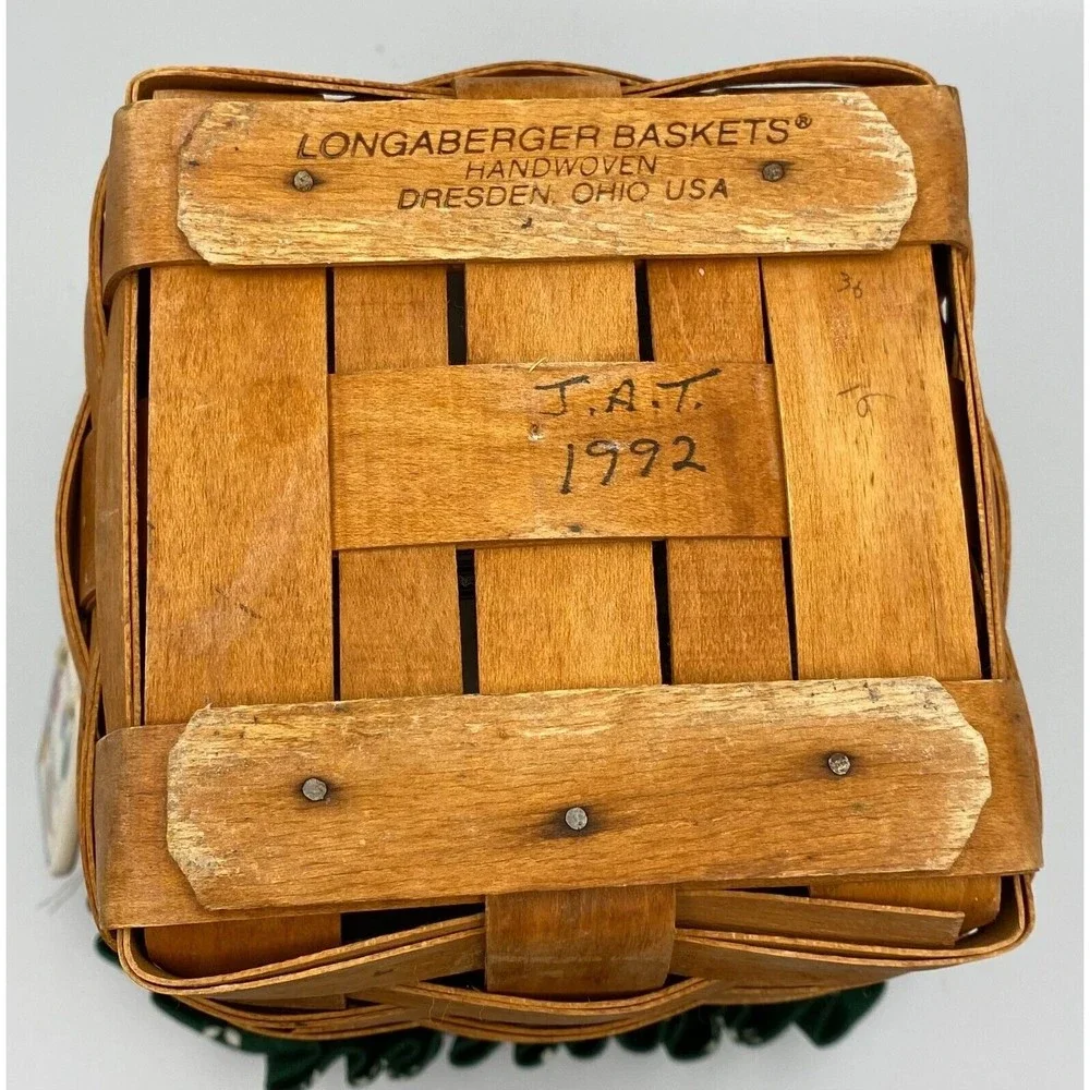 Longaberger Baskets Green Liner Protector Wooden Lid Basket 9